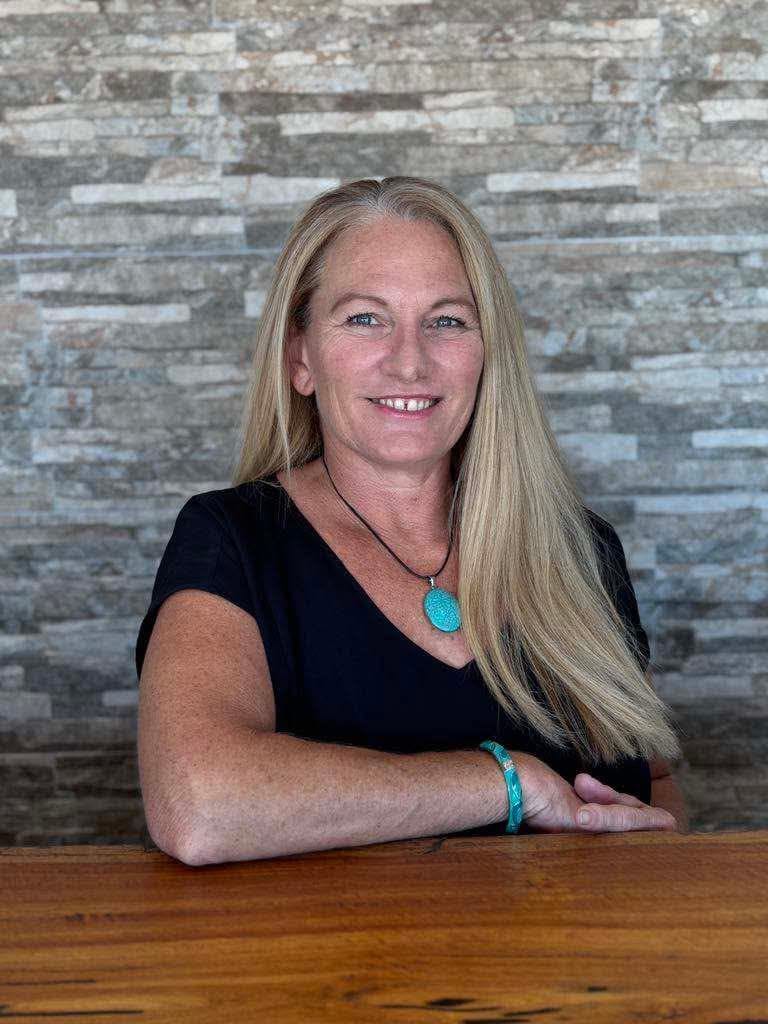 Jen - Senior Stylist